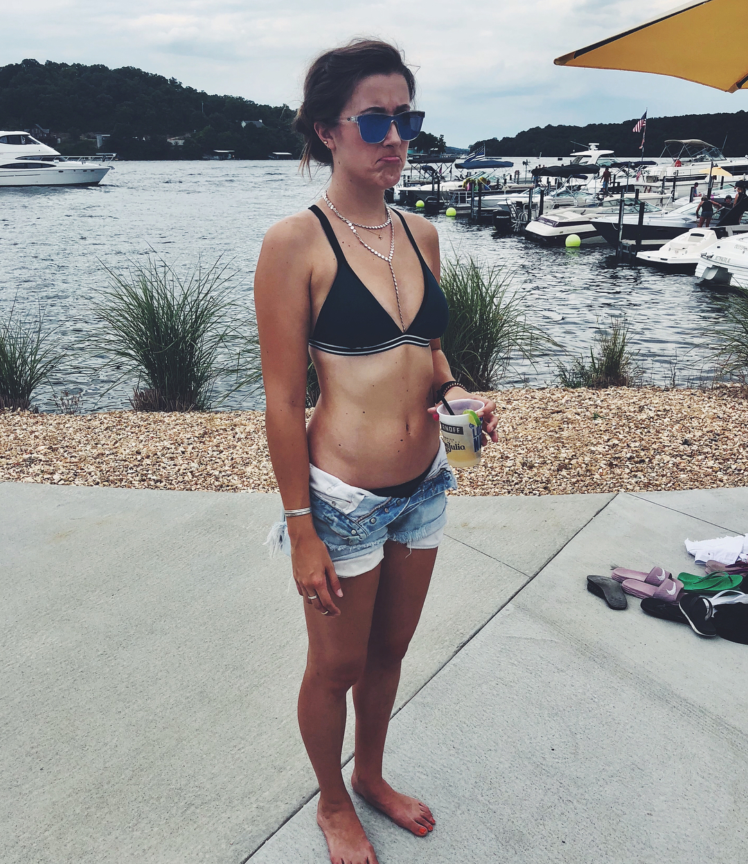 Hattie Smith's Feet - I piedi di Hattie Smith - Celebrities Feet 2023