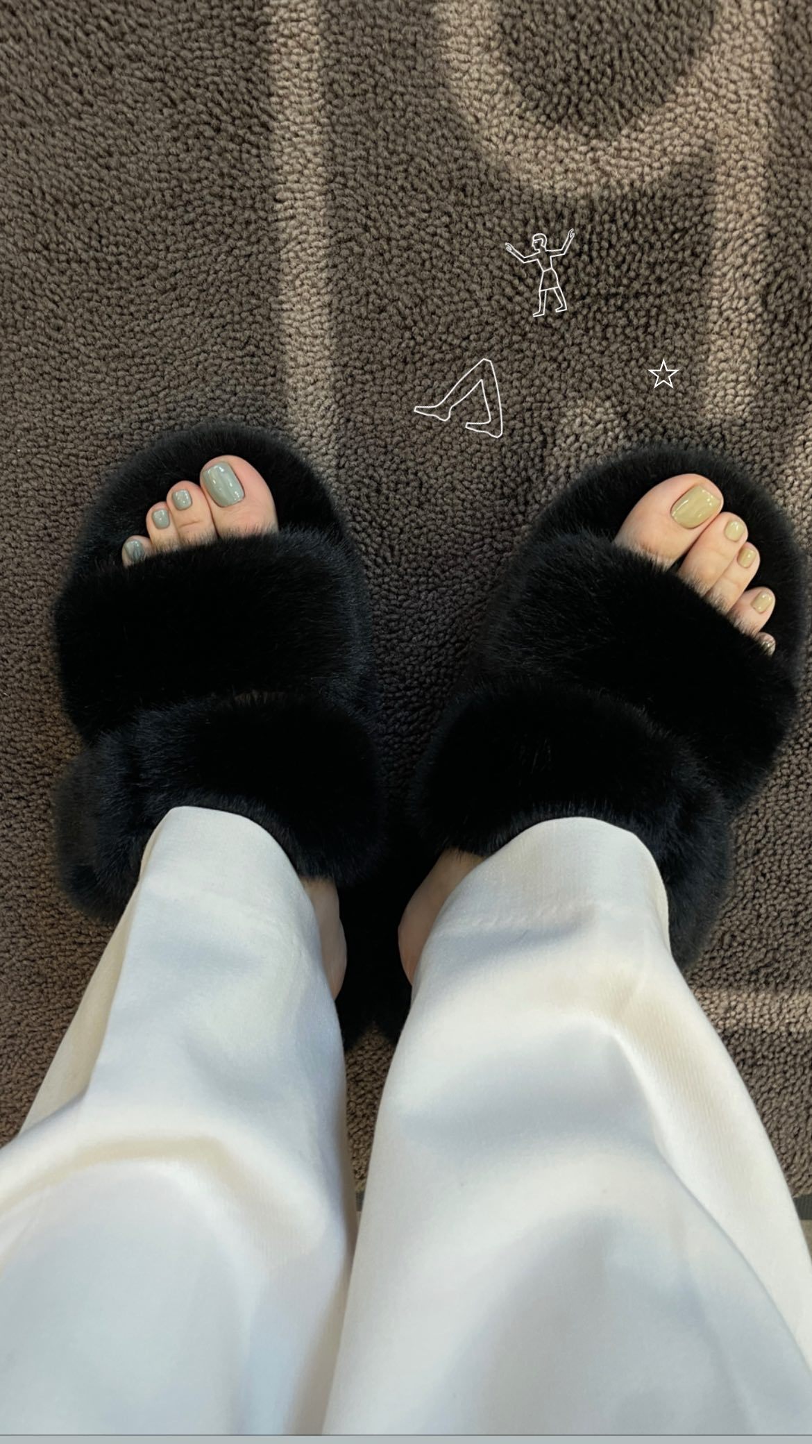 Hyomin's Feet