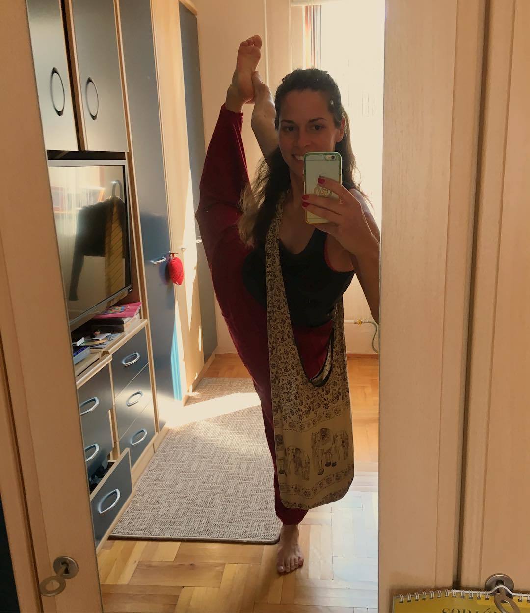 Feet of Ildikó Rácz