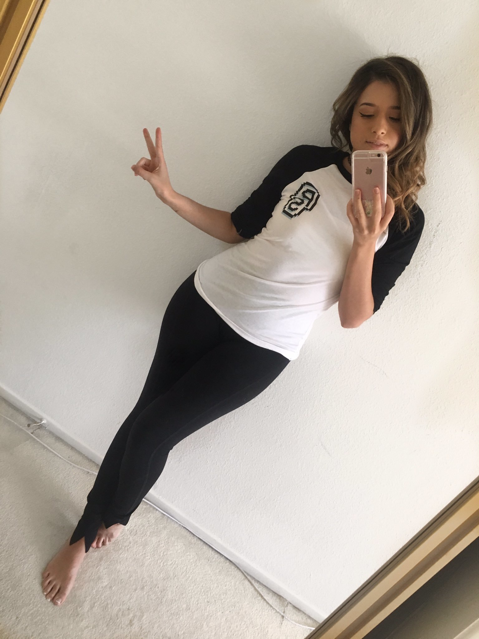 Twitch feet. Pokimane. Pokimane thicc. Pokimane feets. Pokimane feet.