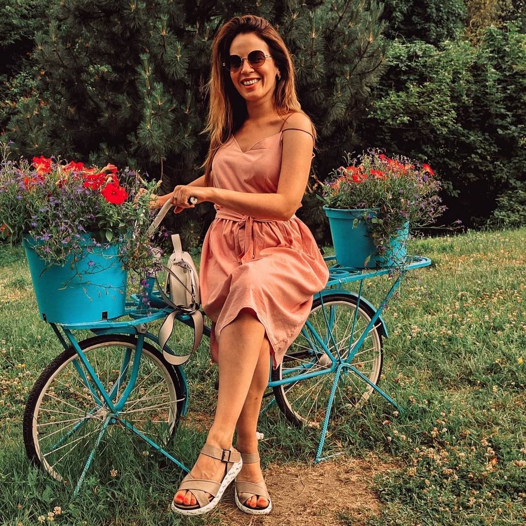 Voyaga etgan kokraklarni onlayn tomosha qiling