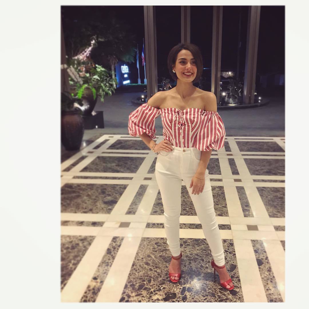 Iqra Aziz's Feet - I piedi di Iqra Aziz - Celebrities Feet 2024