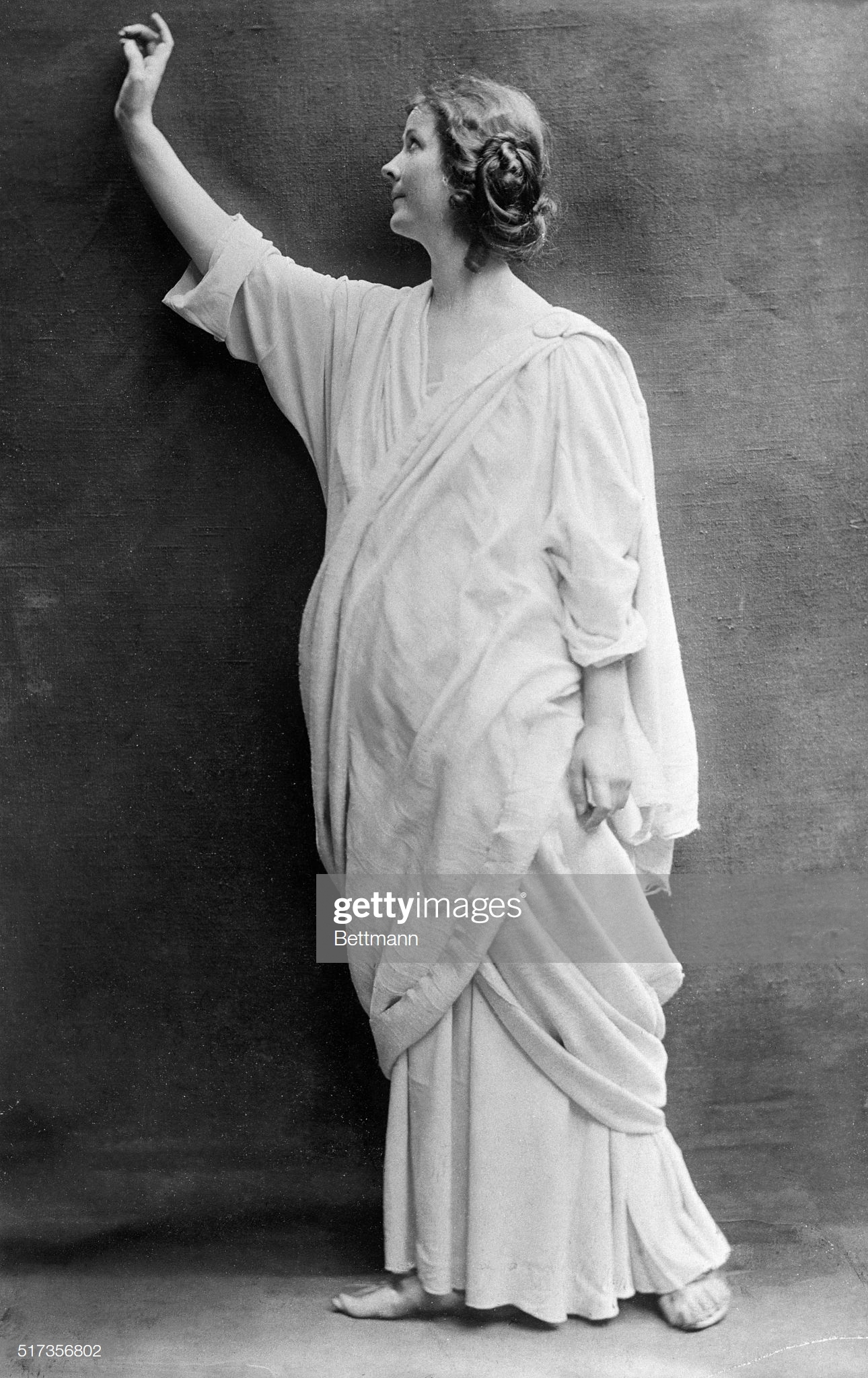 Isadora Duncan's Feet - I piedi di Isadora Duncan - Celebrities Feet 2023