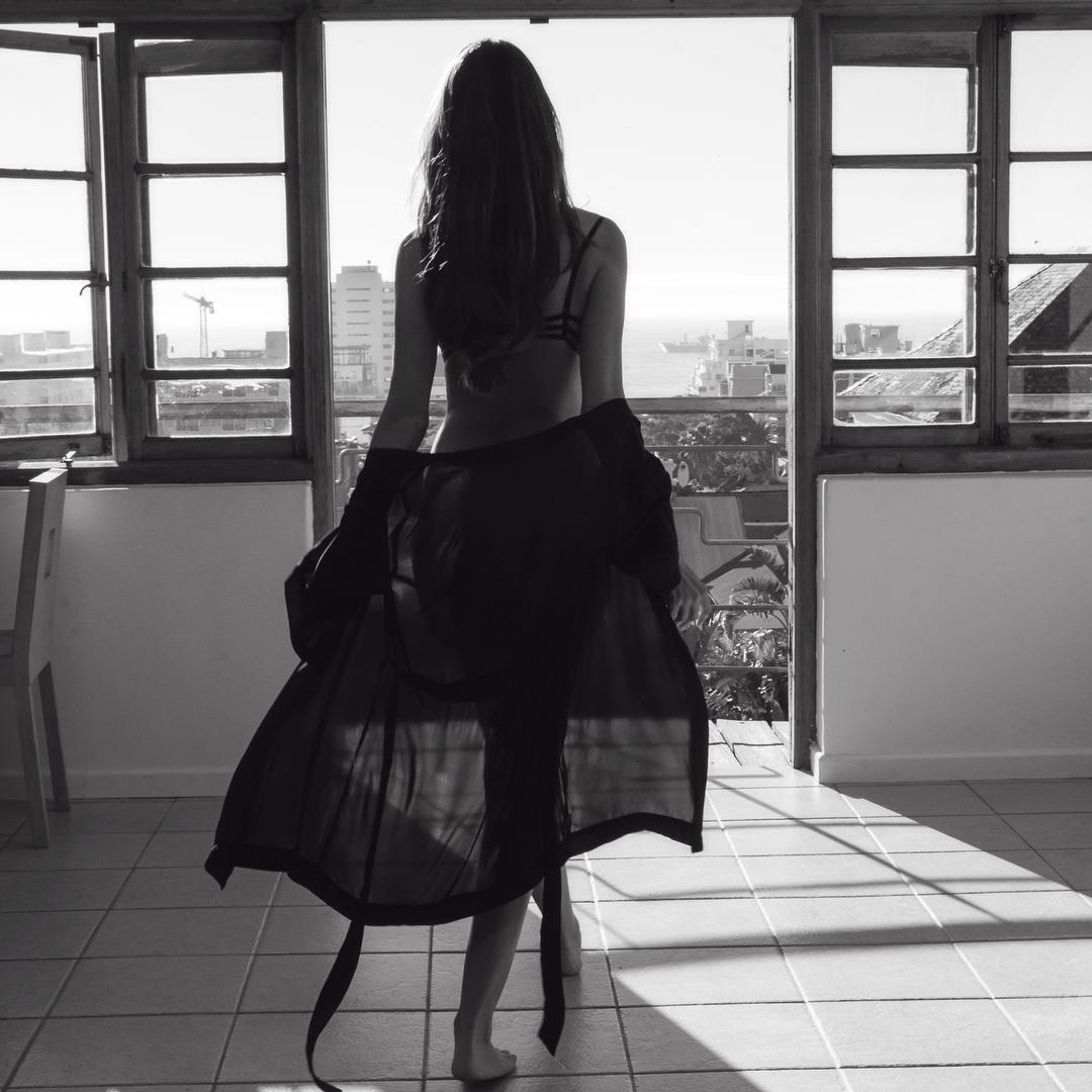 Feet of Iza Rocche