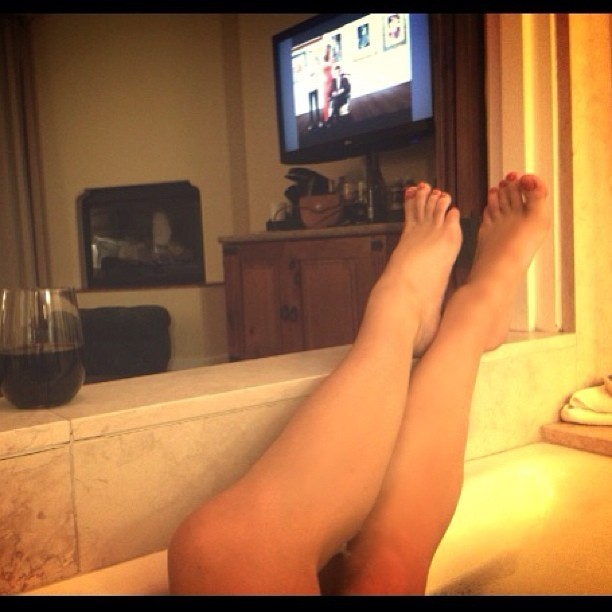 People who liked Jacqueline MacInnes Wood's feet, also liked.