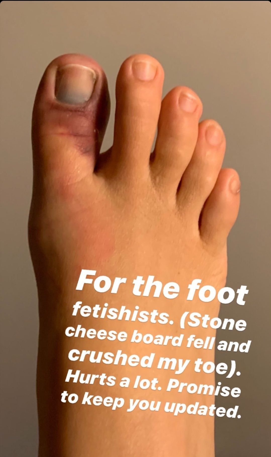 January Joness Feet