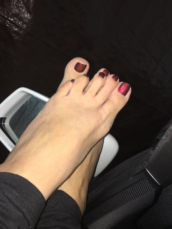 Jaylene Rio's feet