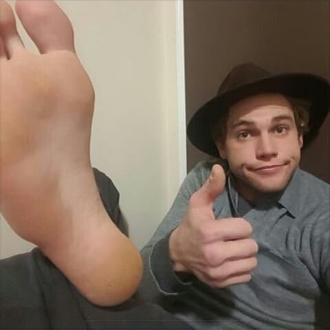 Jedidiah Goodacre's Feet << wikiFeet Men