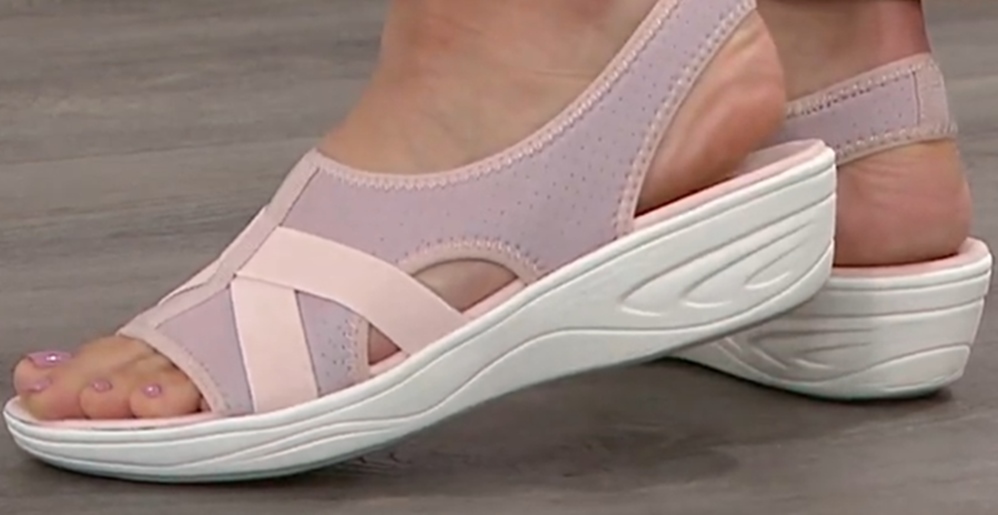 Jennifer Vivero feet photo 191162946 Jennifer Vivero feet photo 191162946 - High quality celebrity feet picture
