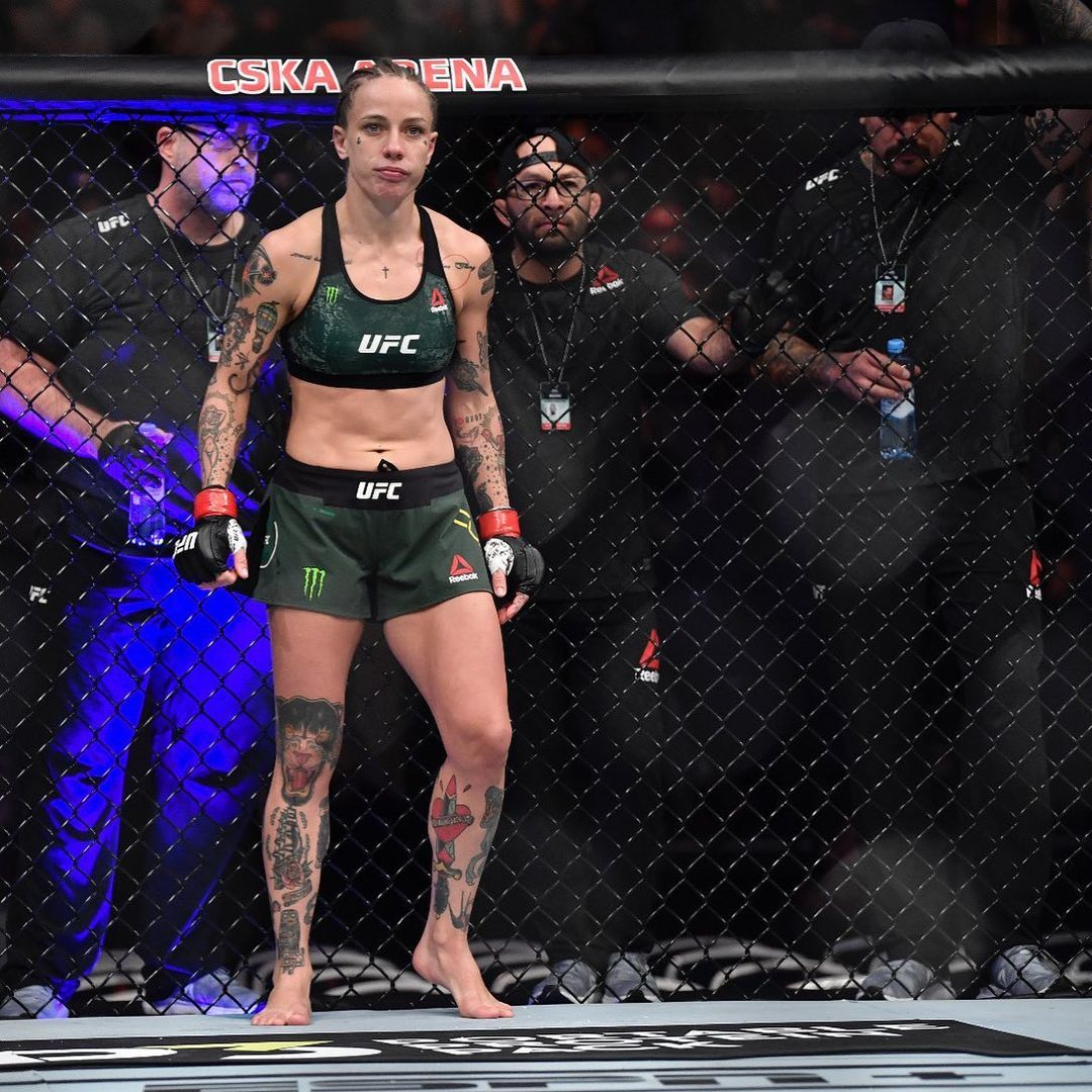 Jessica Rose Clark Hot