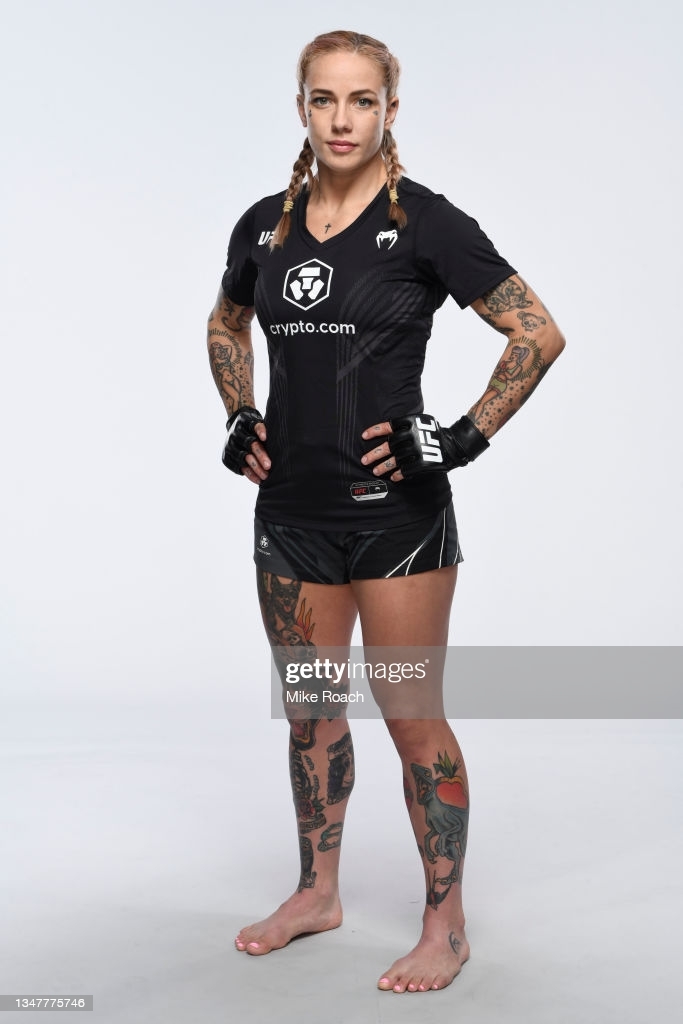 Jessica Rose Clark Hot