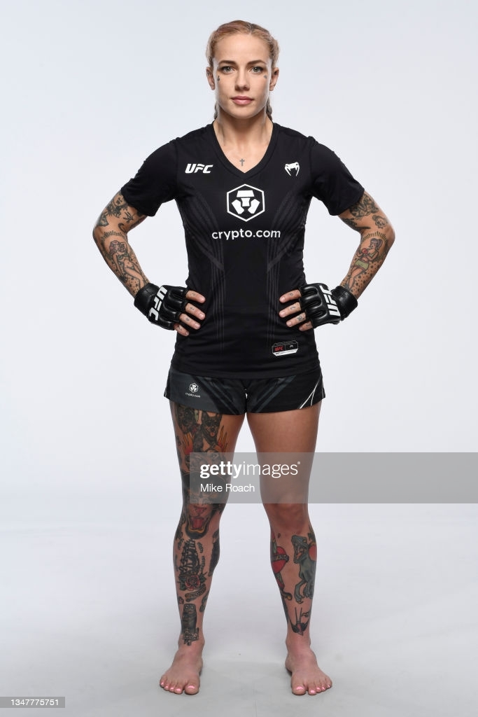 Jessica Rose Clark Hot