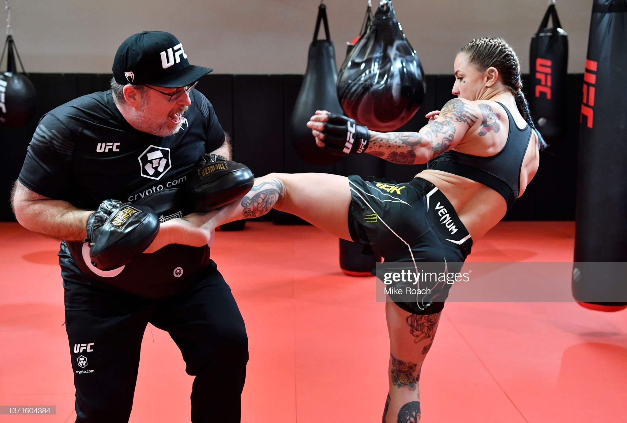 Jessica Rose Clark Hot