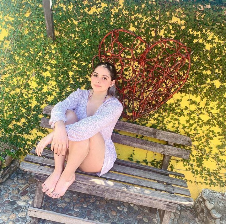 Feet of Jessica Ángeles