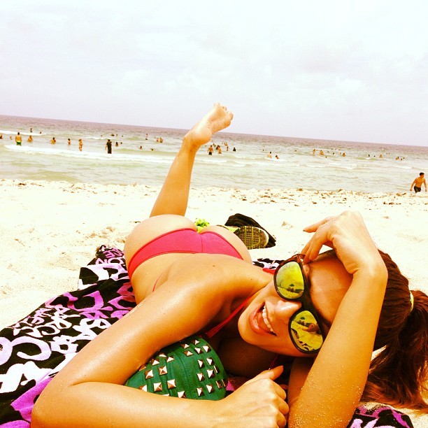 Feet of Jhendelyn Nuñez