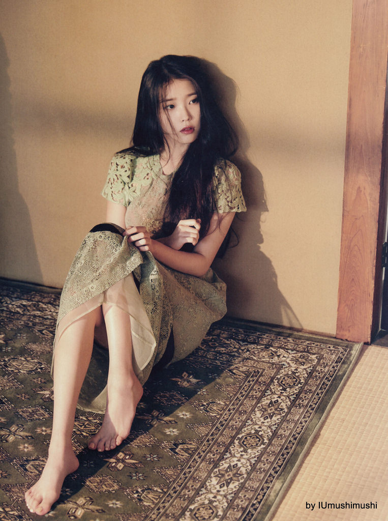 Ji Eun Lees Feet 