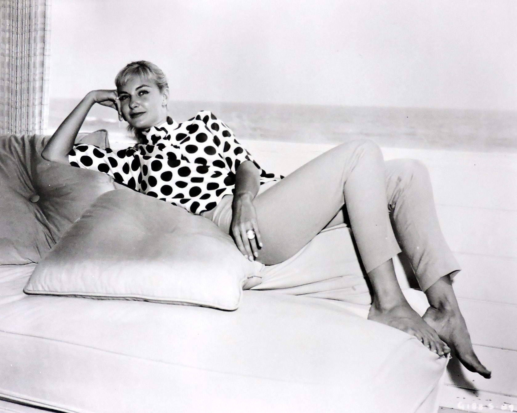 Joanne woodward feet