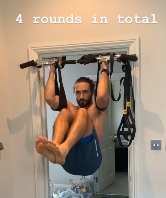 Joe wicks discount pull up bar