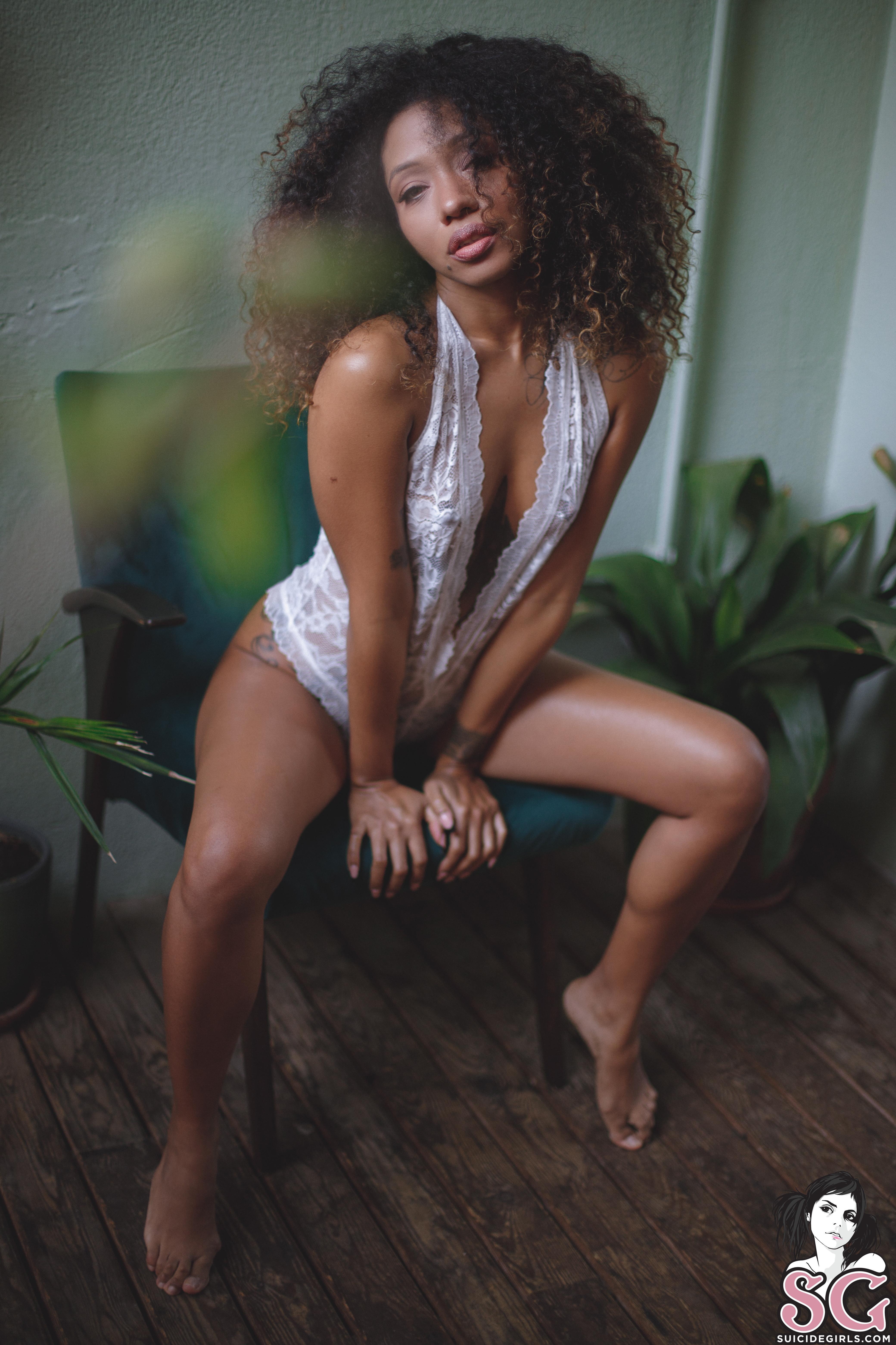 Jossa Nova's feet