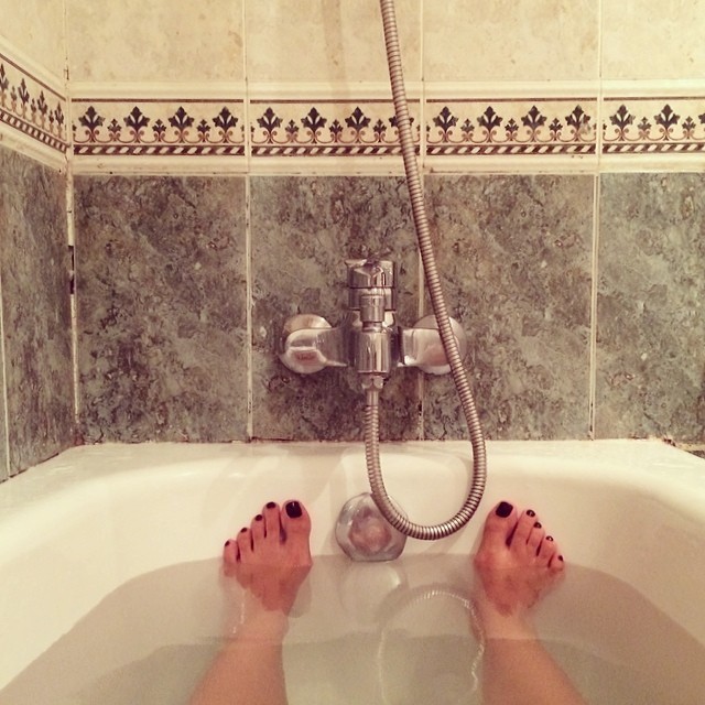 Feet of Juliana Massena