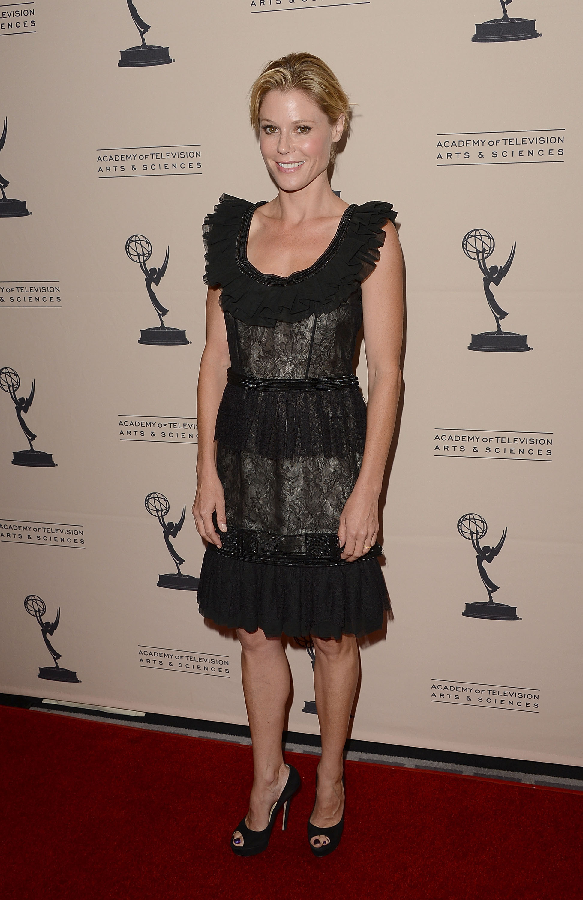 Julie Bowen Pantyhose