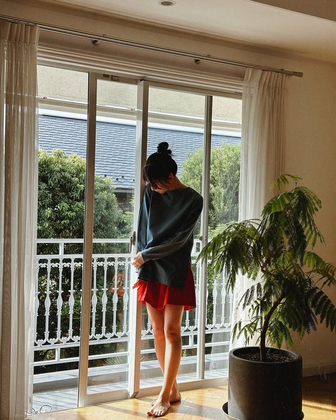 Feet of Kanemura Miku