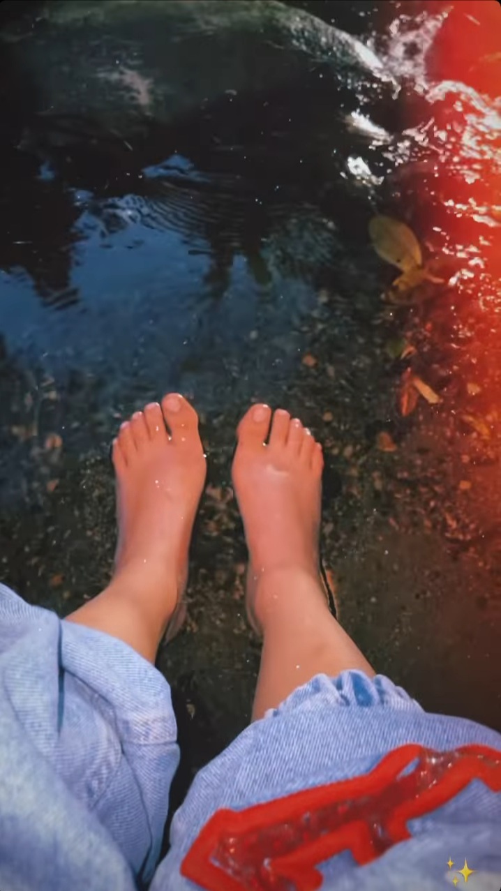 Karol Sevilla's Feet << wikiFeet