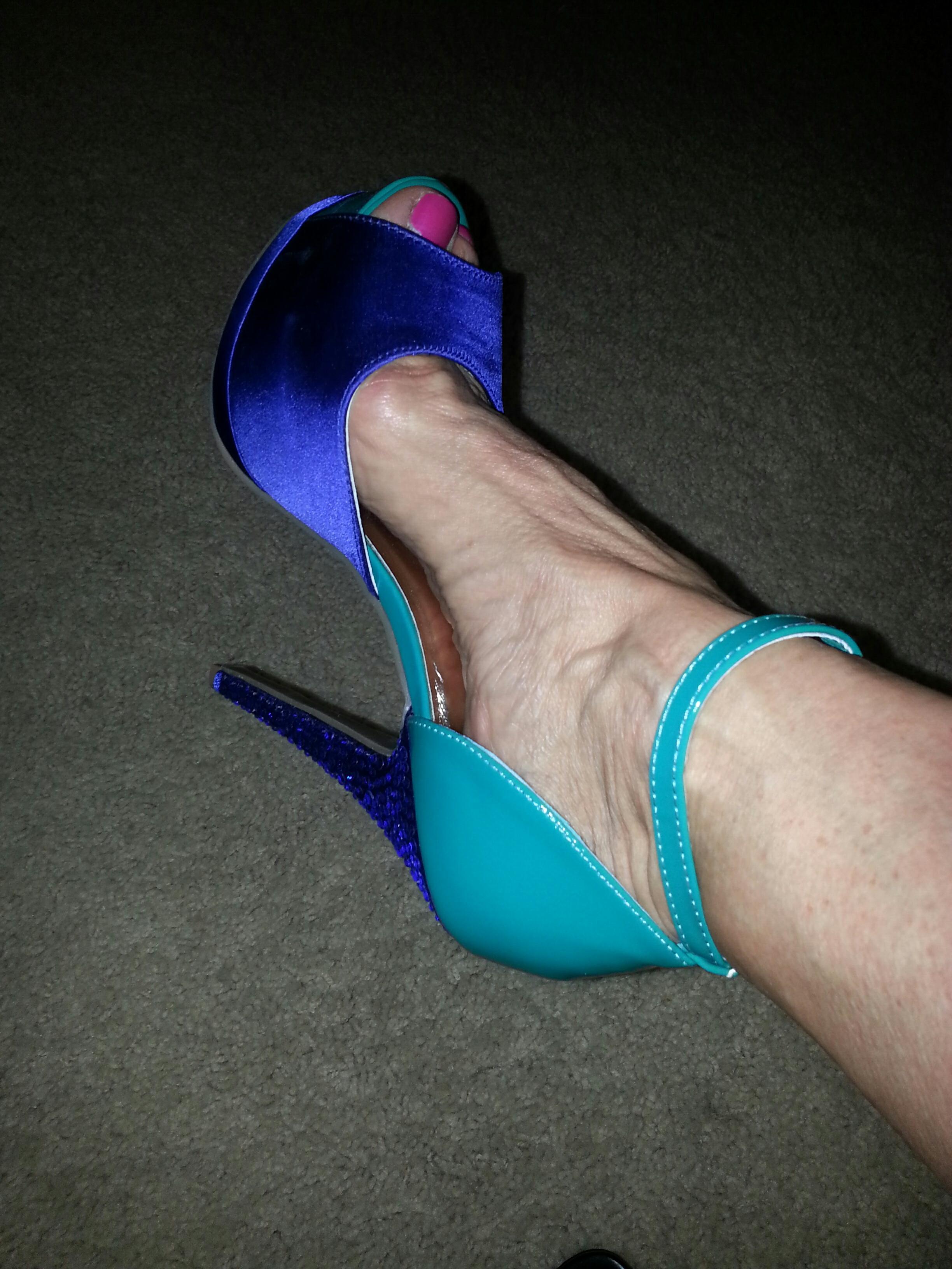 Kat Connors's feet