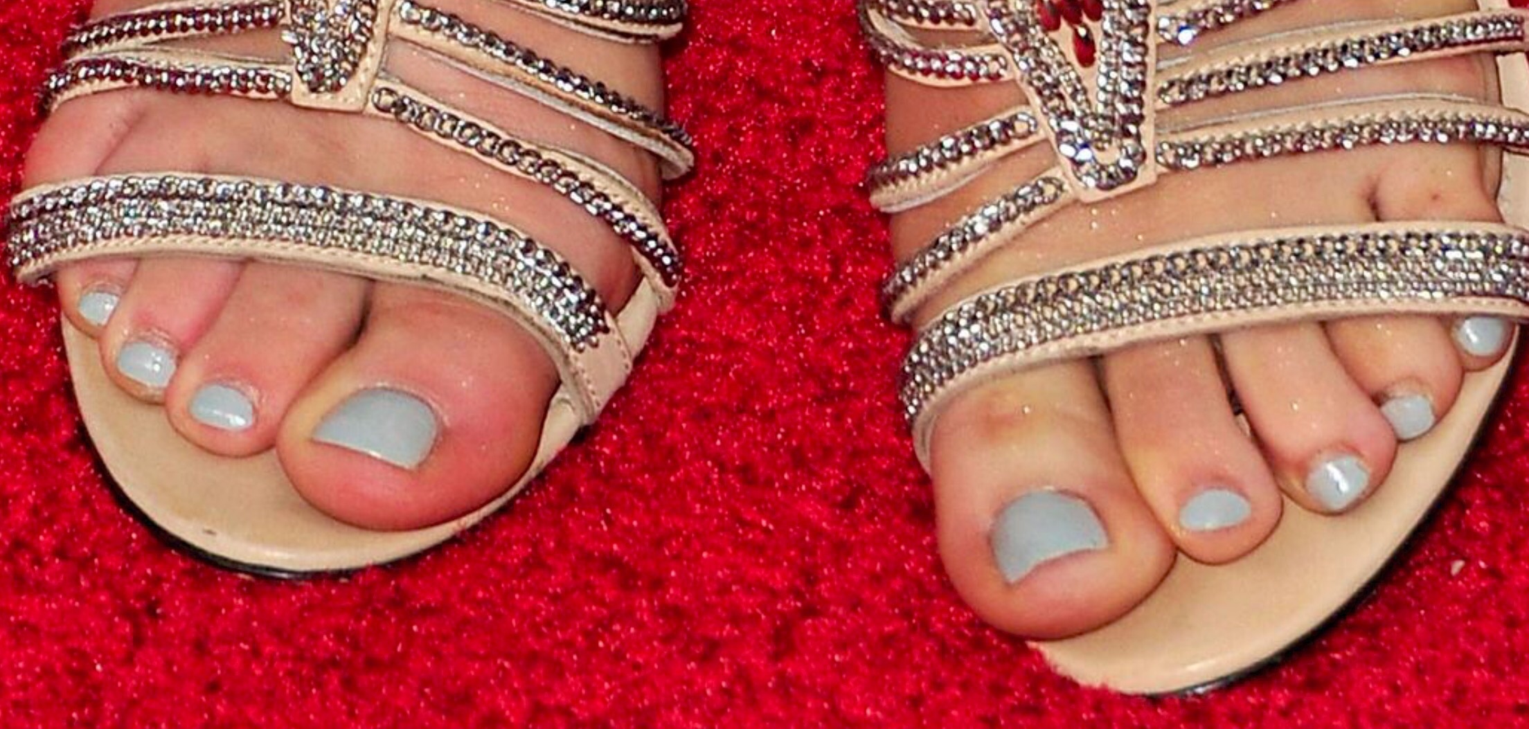 People who liked Kate Mansi's feet, also liked.