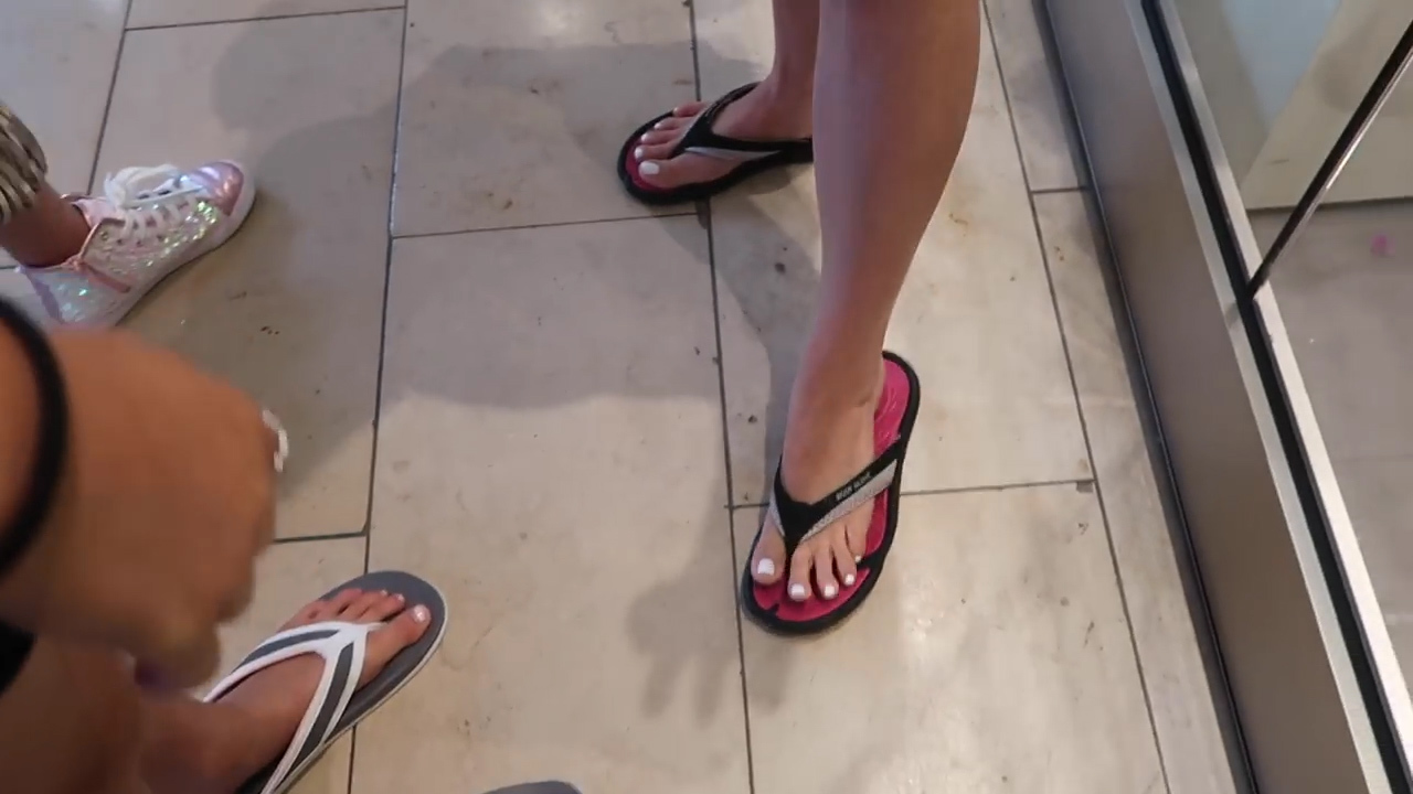 Katie Leblancs Feet