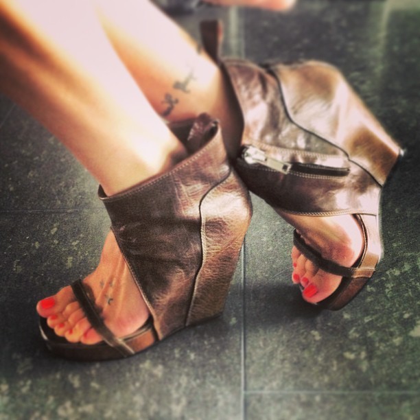 Katie Cassidy - Celebrity photo