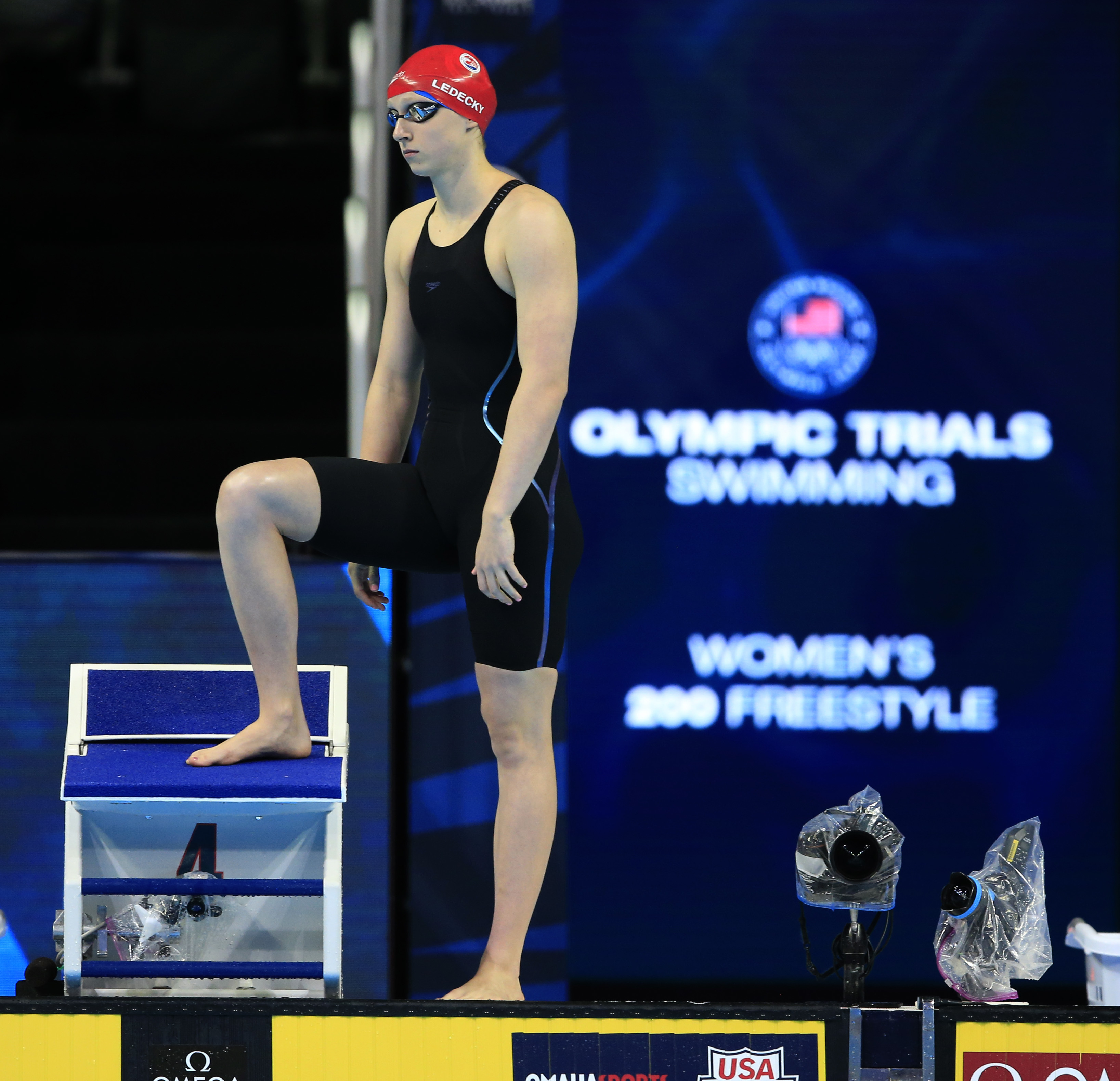 Katie Ledecky's Feet - I piedi di Katie Ledecky - Celebrities Feet 2024