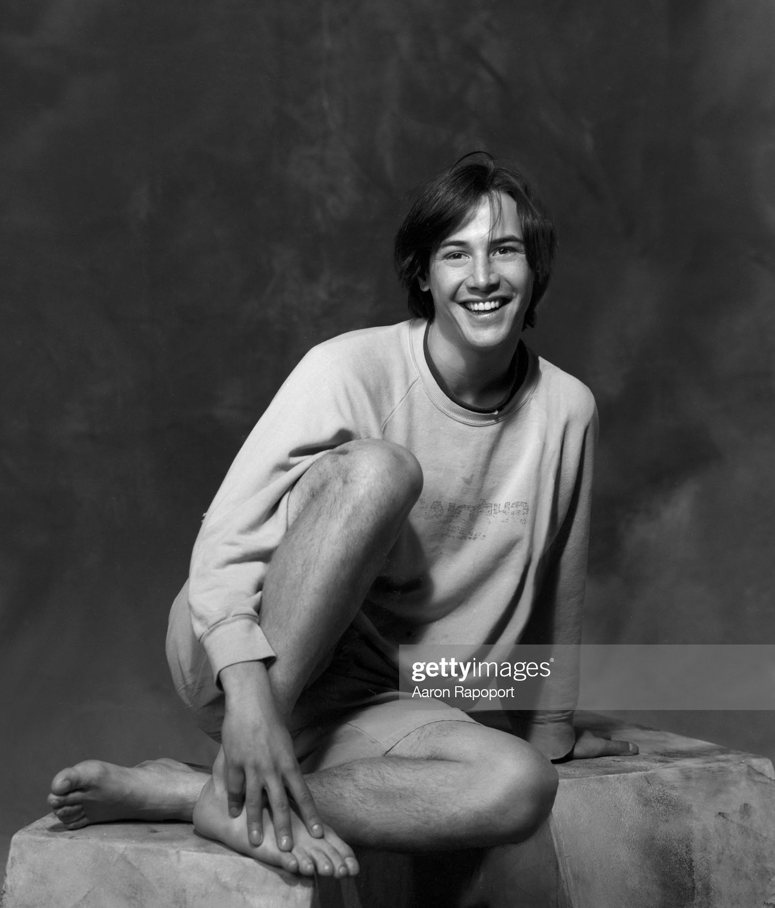 [IMAGE:https://pics.wikifeet.com/Keanu-Reeves-Feet-6194347.jpg]