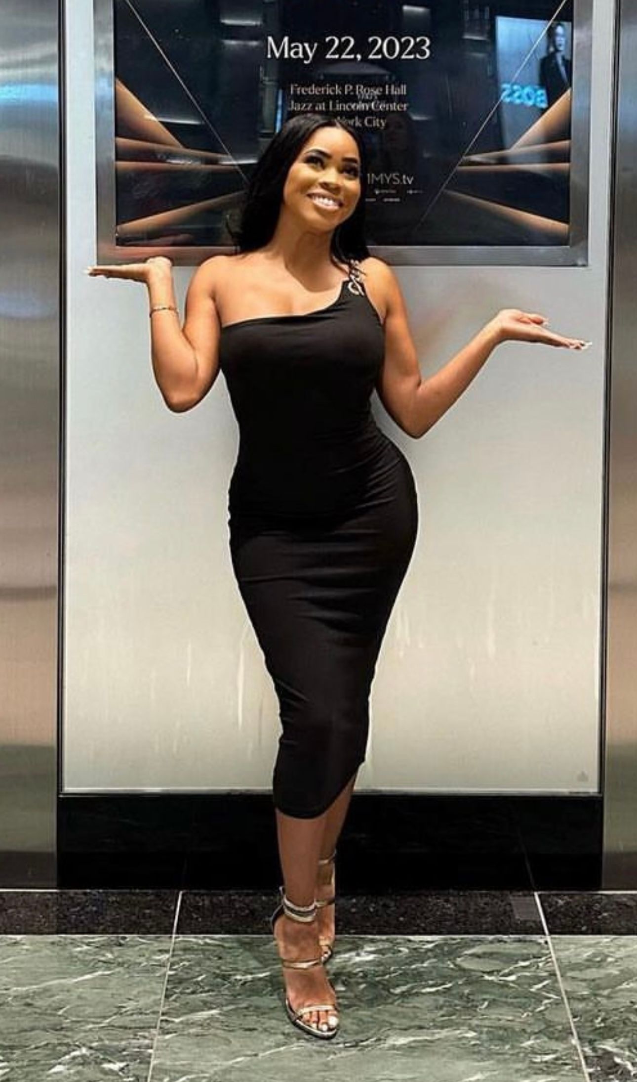 Keiana Martin's feet