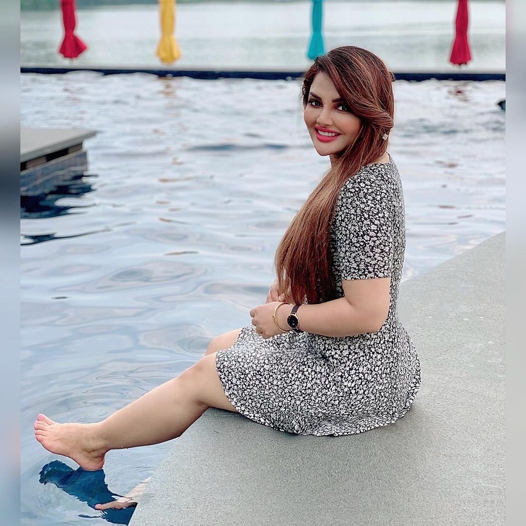 Khushi Gadhvi S Feet Wikifeet