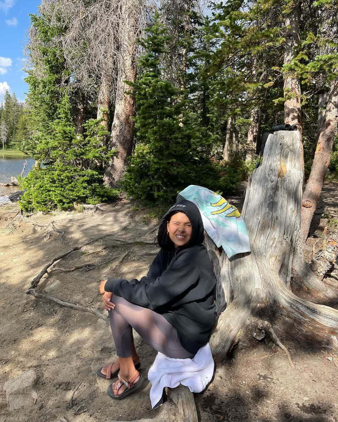 Feet of Klai Bennett