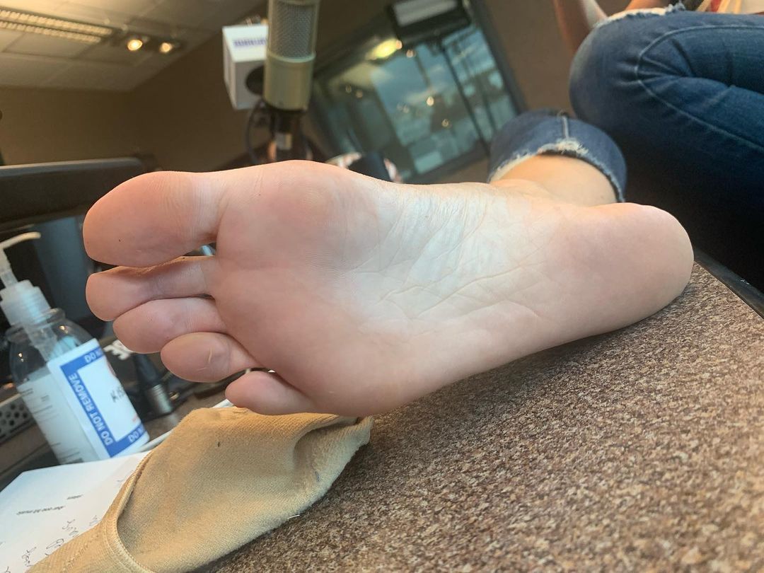 Kyle Unfug feet photo 191699925 Kyle Unfug feet photo 191699925 - High quality celebrity feet picture