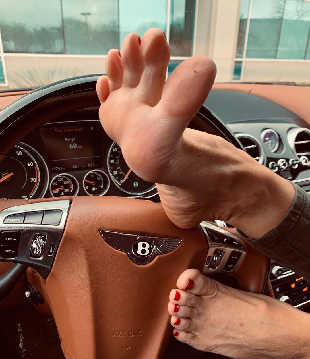 Kyle Unfug feet photo 191699955 Kyle Unfug feet photo 191699955 - High quality celebrity feet picture