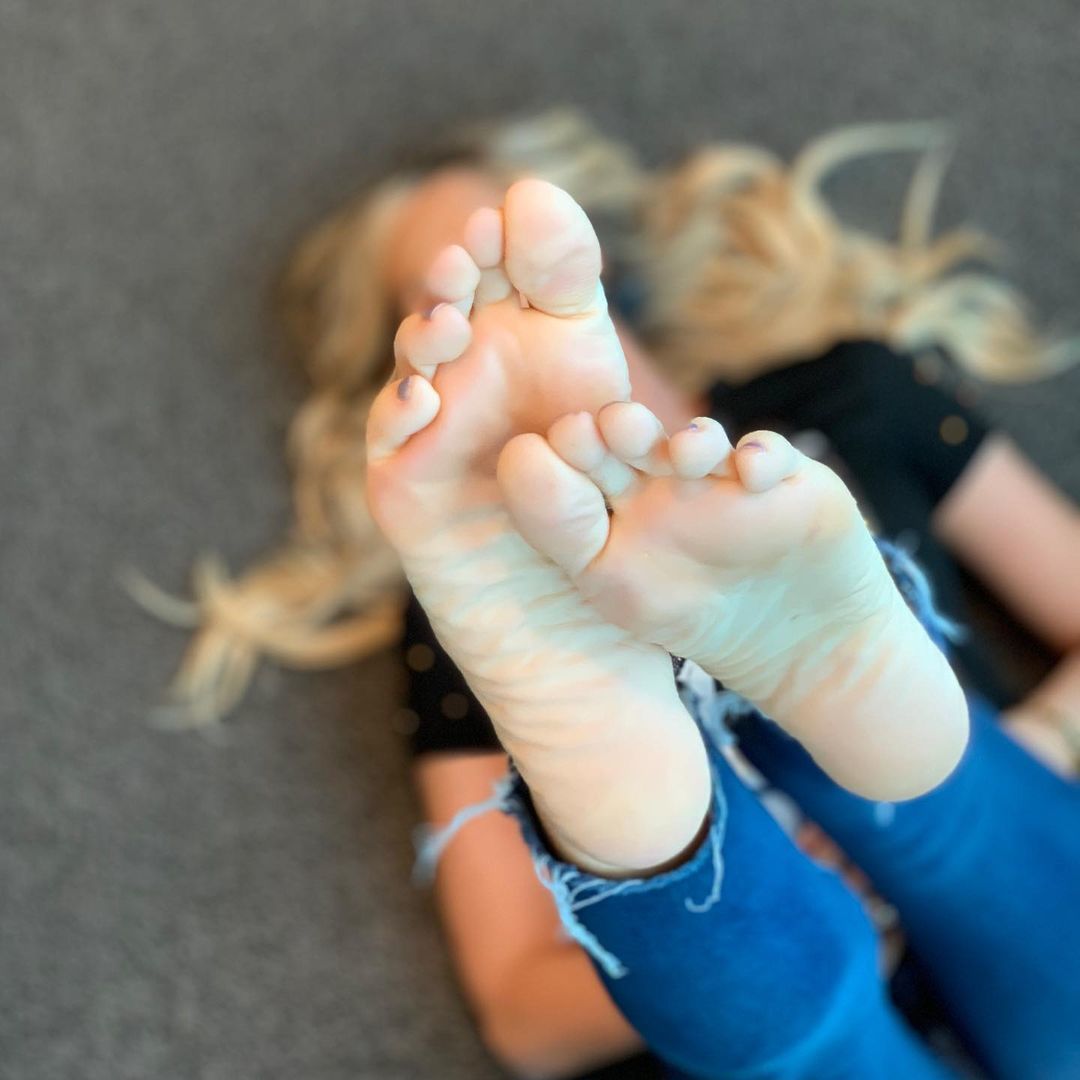 Kyle Unfug feet photo 191699987 Kyle Unfug feet photo 191699987 - High quality celebrity feet picture