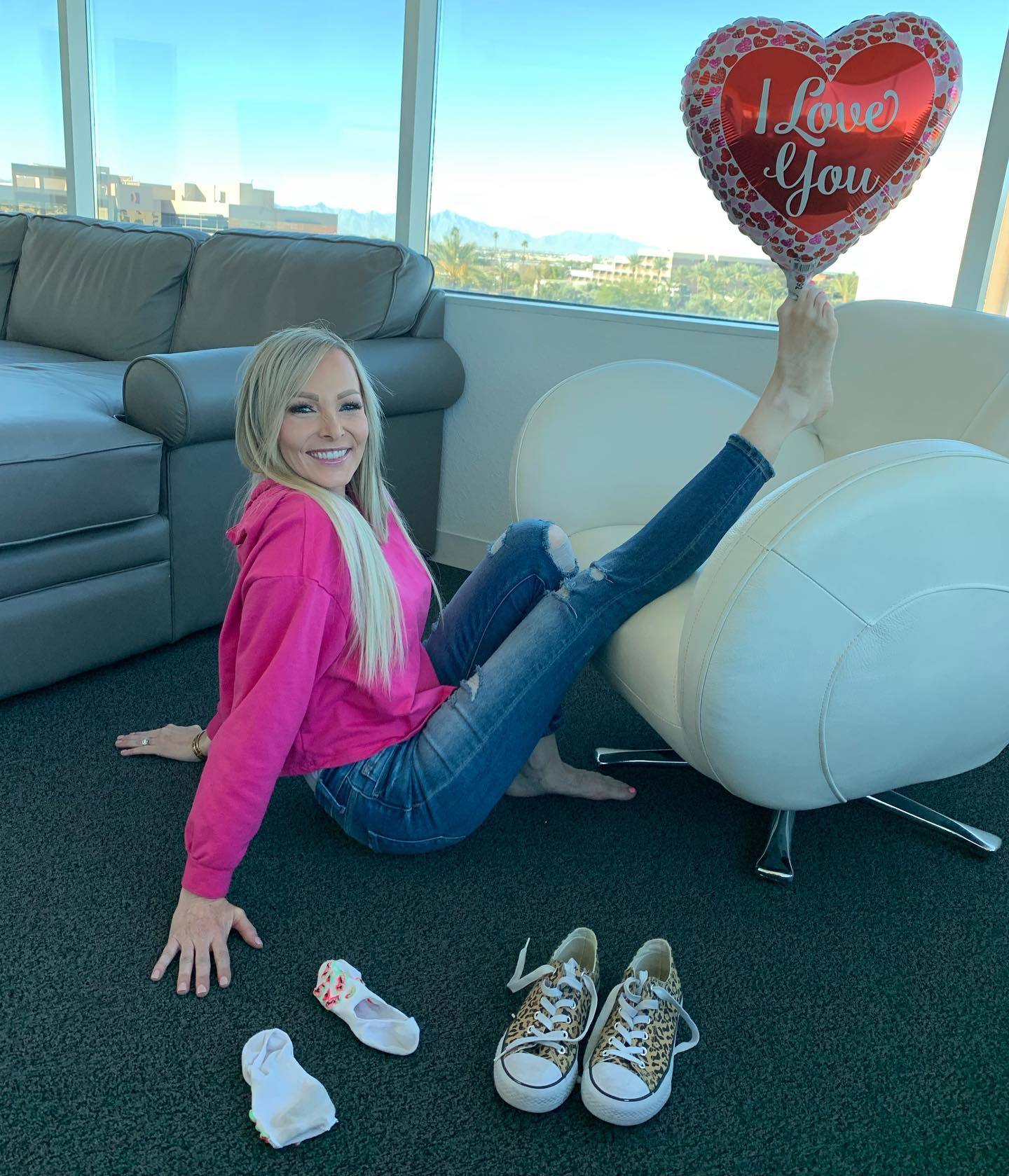 Kyle Unfug feet photo 191700049 Kyle Unfug feet photo 191700049 - High quality celebrity feet picture