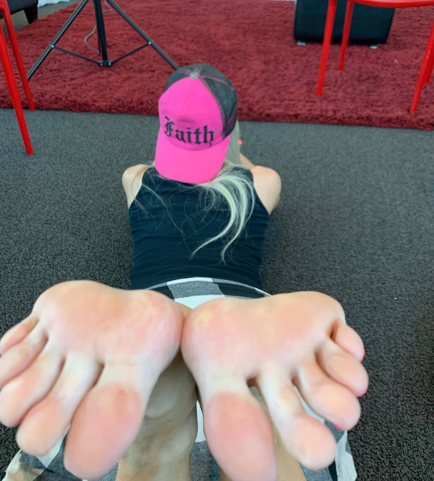 Kyle Unfug feet photo 191700094 Kyle Unfug feet photo 191700094 - High quality celebrity feet picture