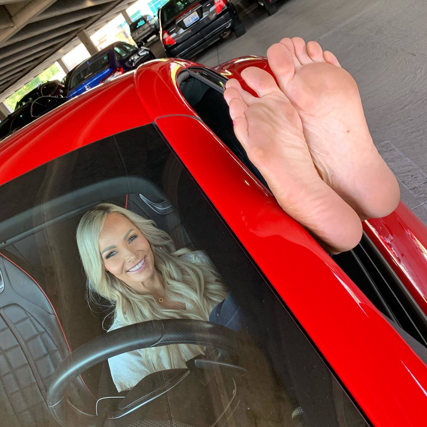 Kyle Unfug feet photo 191700113 Kyle Unfug feet photo 191700113 - High quality celebrity feet picture