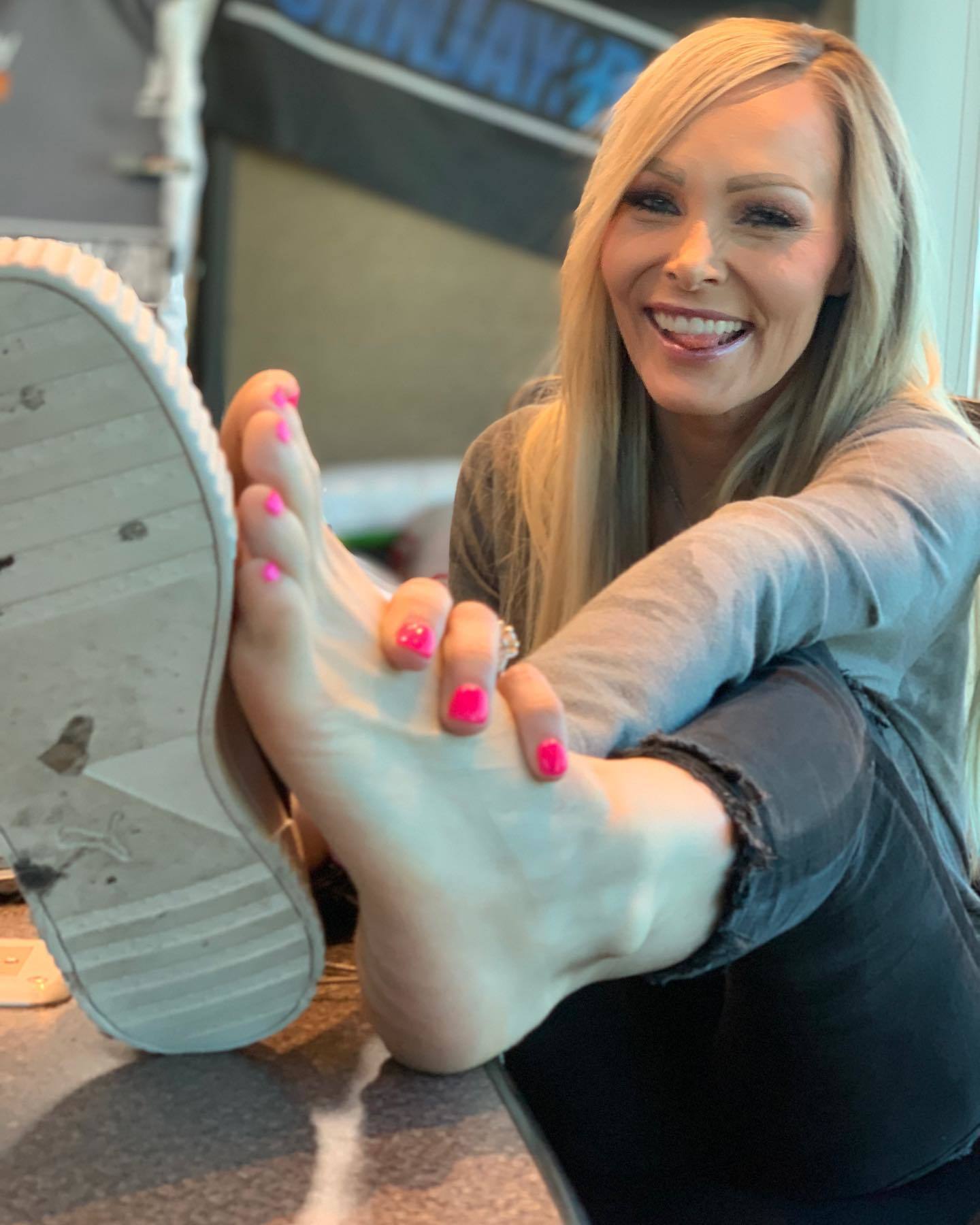 Kyle Unfug feet photo 191700140 Kyle Unfug feet photo 191700140 - High quality celebrity feet picture