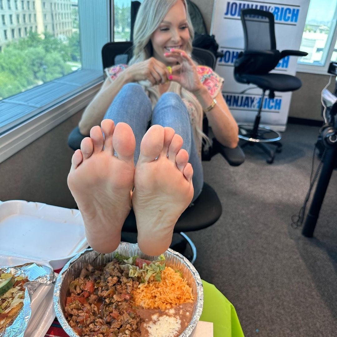 Kyle Unfug feet photo 191700347 Kyle Unfug feet photo 191700347 - High quality celebrity feet picture