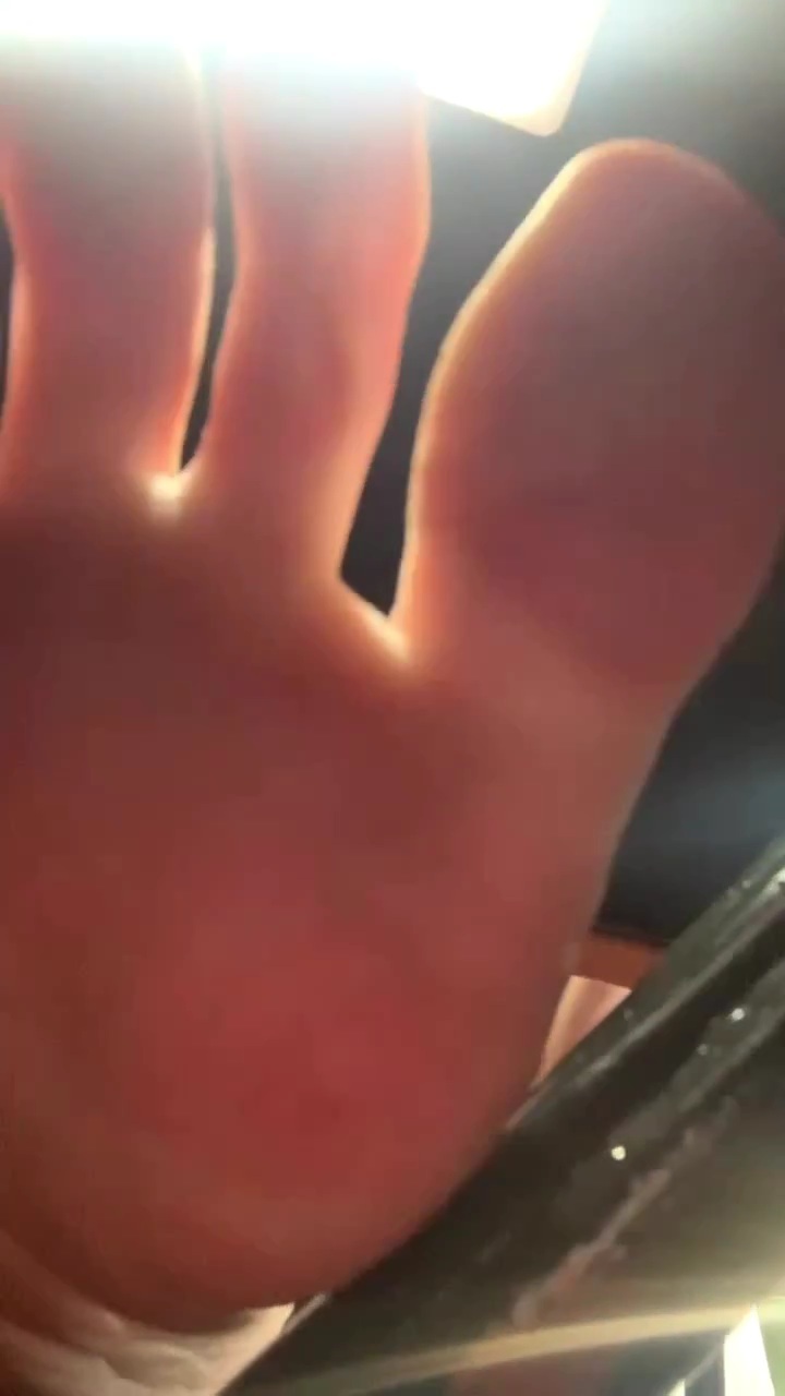 Kyle Unfug feet photo 191700383 Kyle Unfug feet photo 191700383 - High quality celebrity feet picture