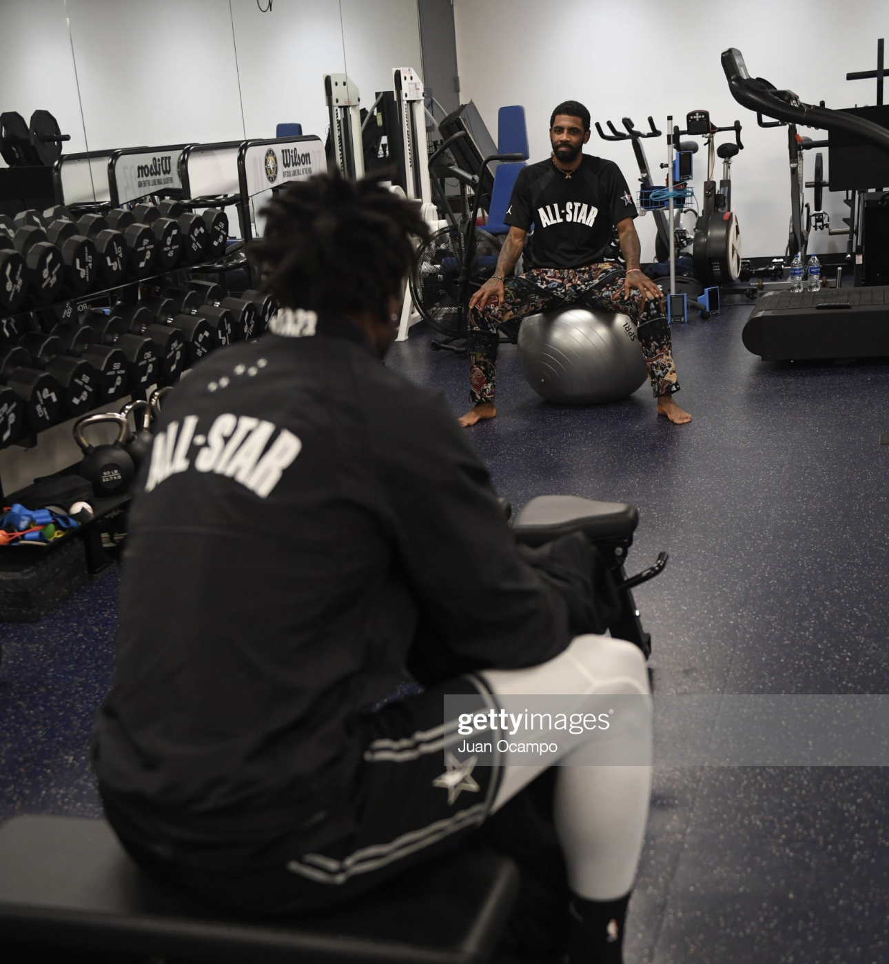 Kyrie shop irving feet