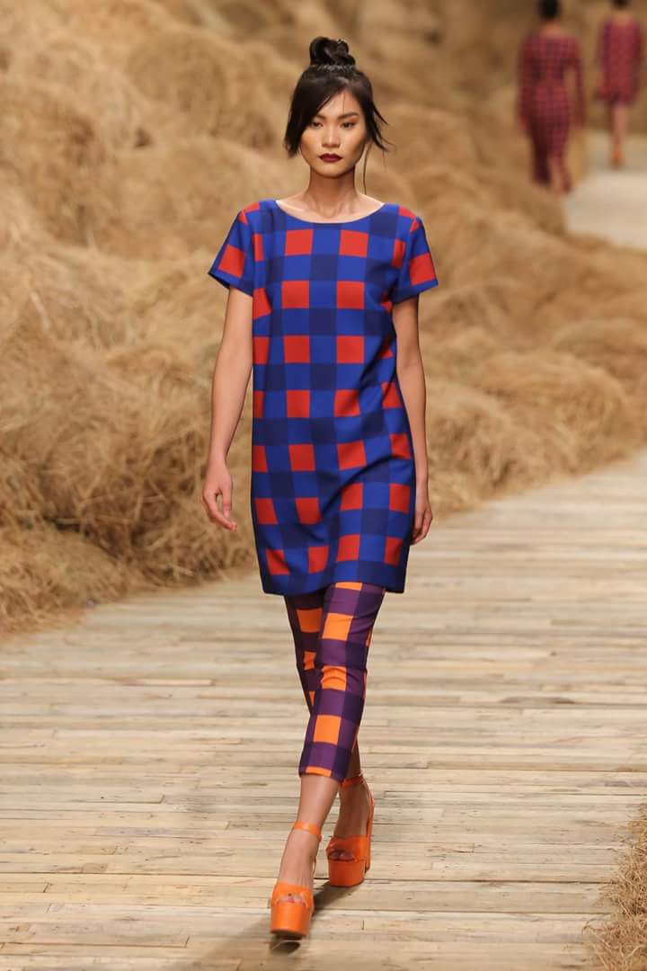 Feet of Lê Thi Kim Dung