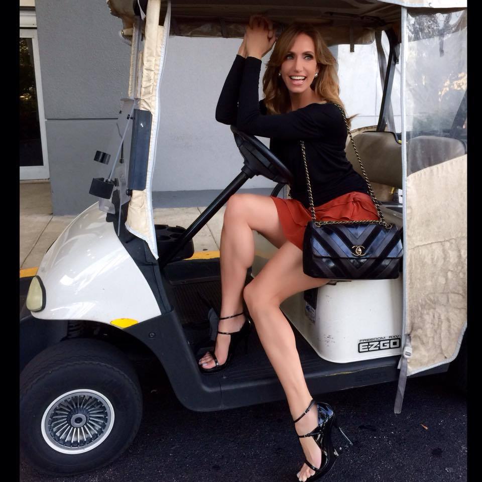 People who liked Lili Estefan's feet, also liked.