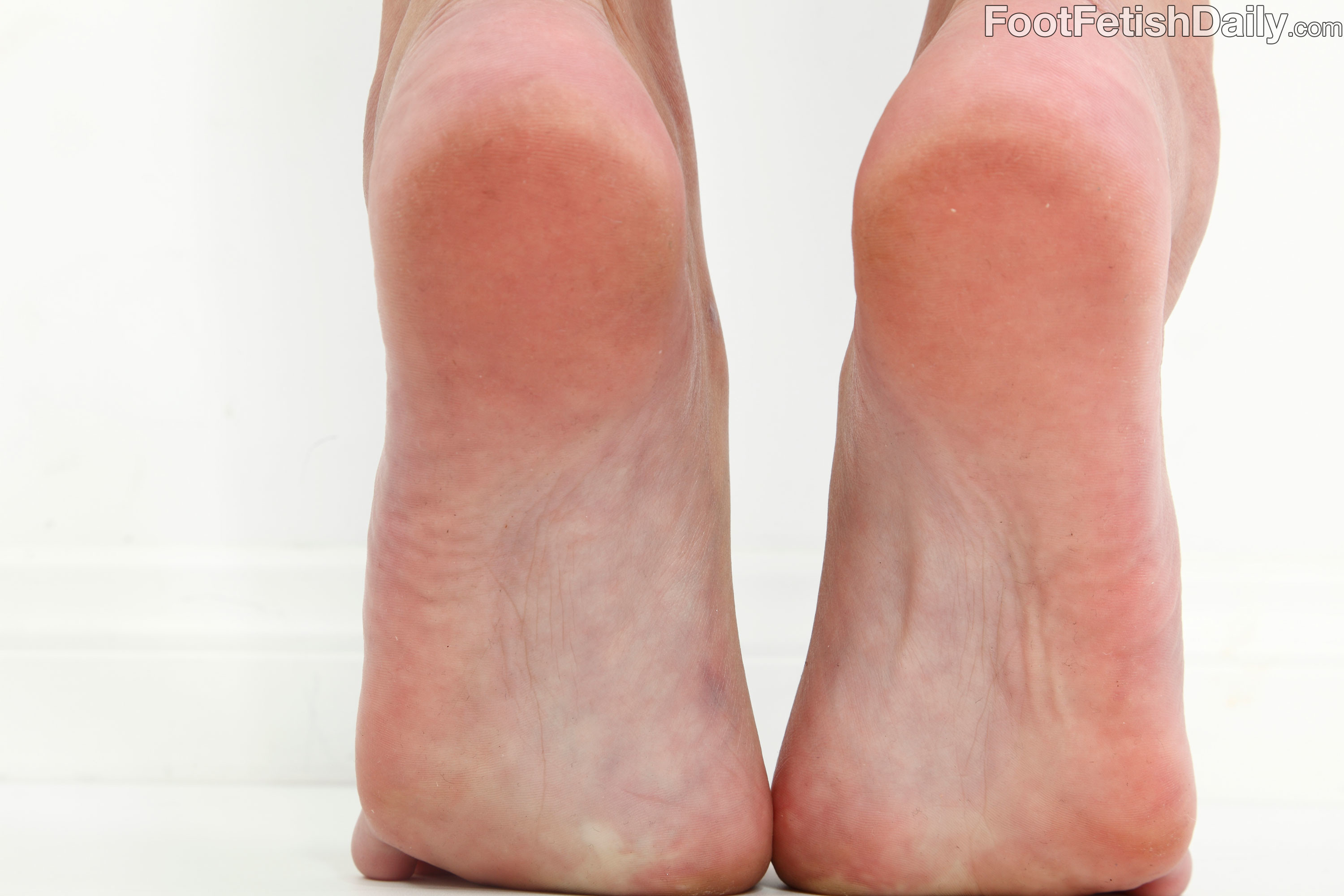 Lina Cole's feet