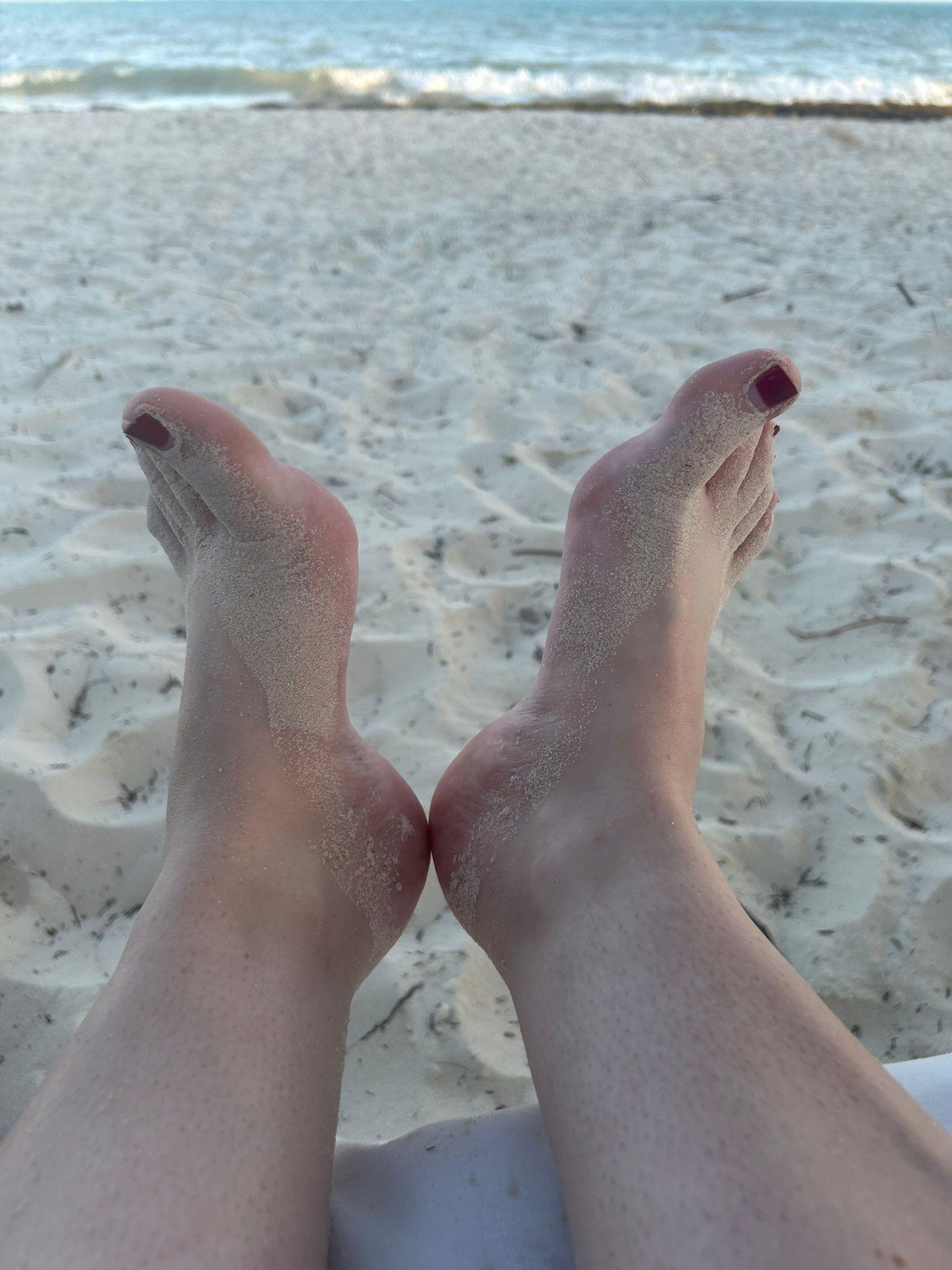 Lindsay Lee's feet